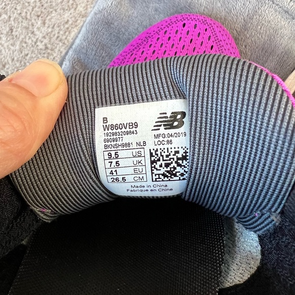 New Balance 860V9 womens athletic shoes - Picture 6 of 6